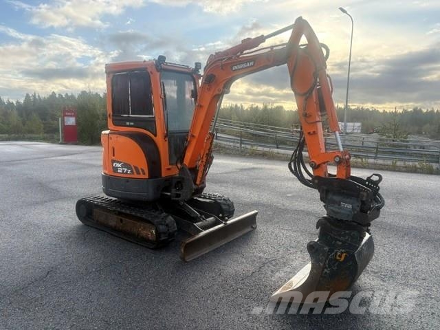 Doosan DX27Z pyörittäjällä Мини екскаватори < 7 т