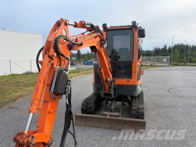 Doosan DX27Z pyörittäjällä Мини екскаватори < 7 т