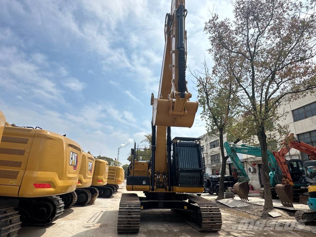 CAT 323D2L 3000 units excavators in stock Lánctalpas kotrók