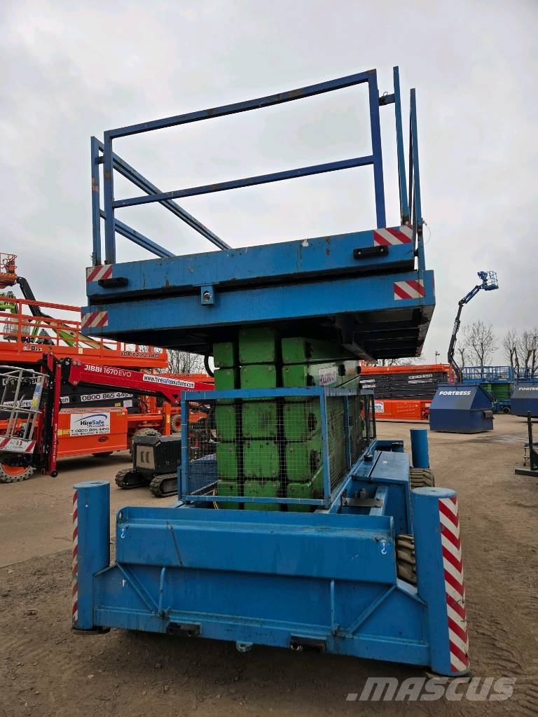 Holland Lift HL220 D25 Saksilavat