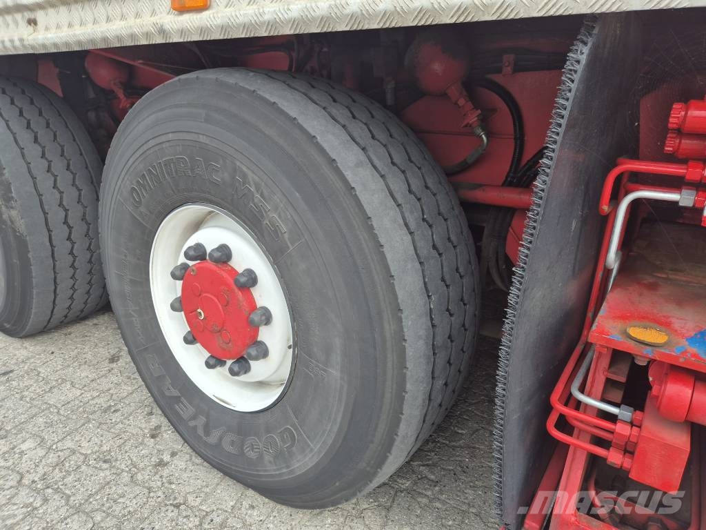 Spierings SK599-AT5 Tornkraanad