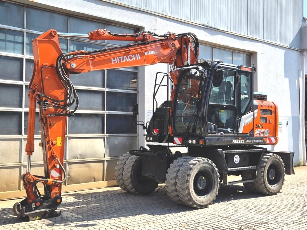 Hitachi ZX 155 W-7 Pyöräkaivukoneet