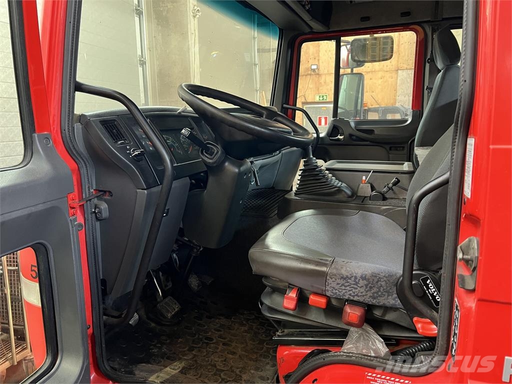 Volvo FL612 플랫베드/드롭사이드 트럭