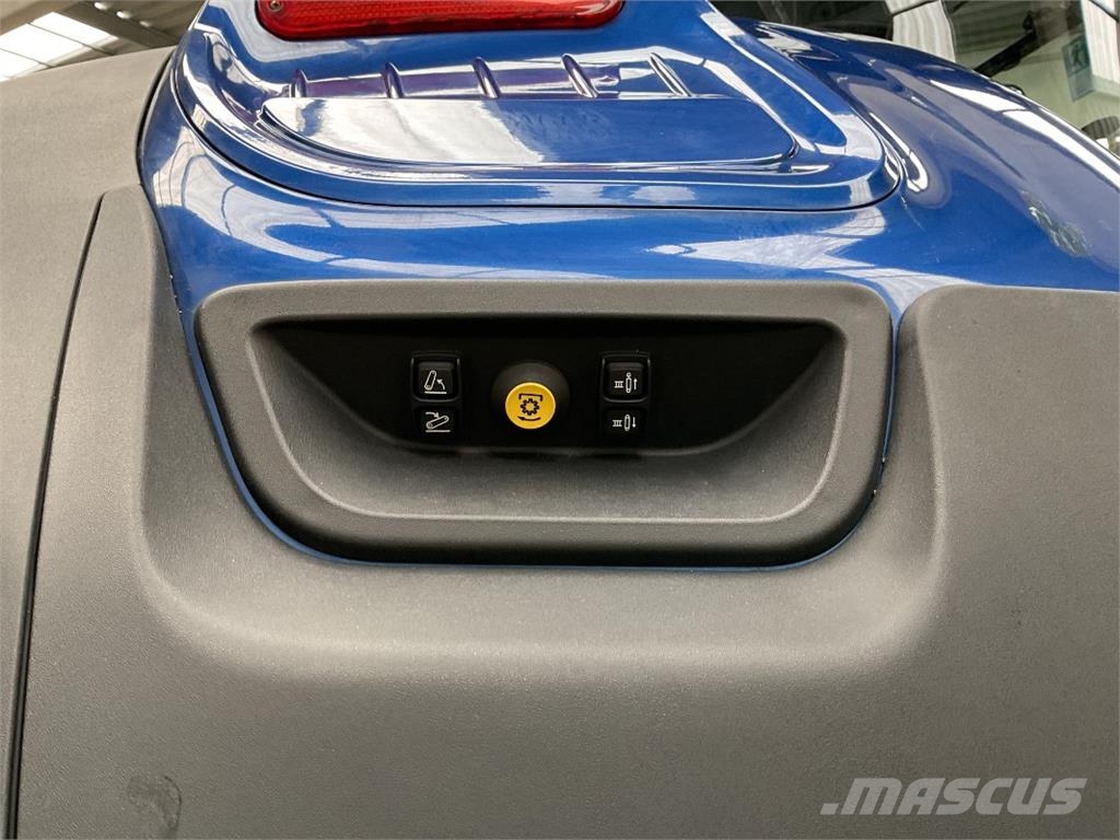 New Holland T7.315 AC トラクター