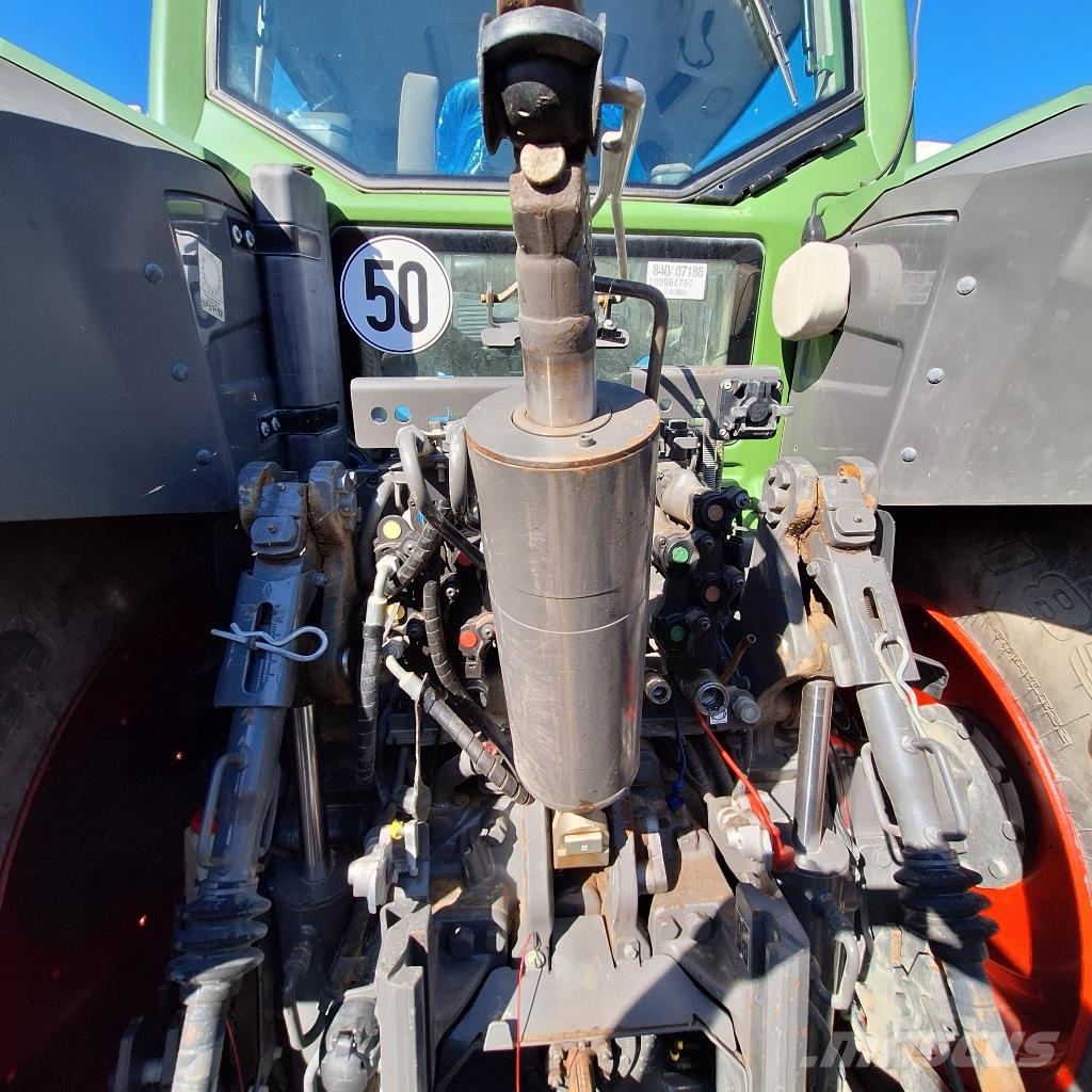 Fendt 824 VARIO PROFI トラクター