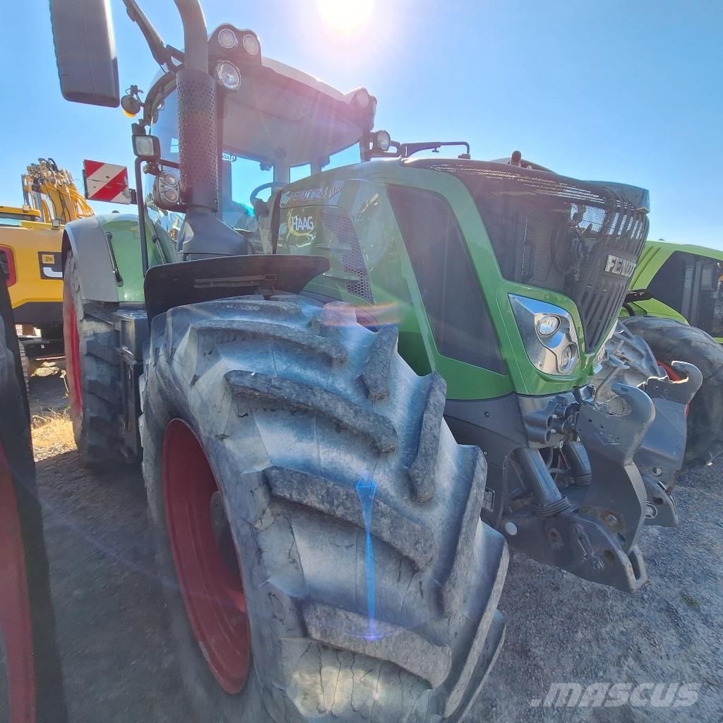 Fendt 824 VARIO PROFI Tractors