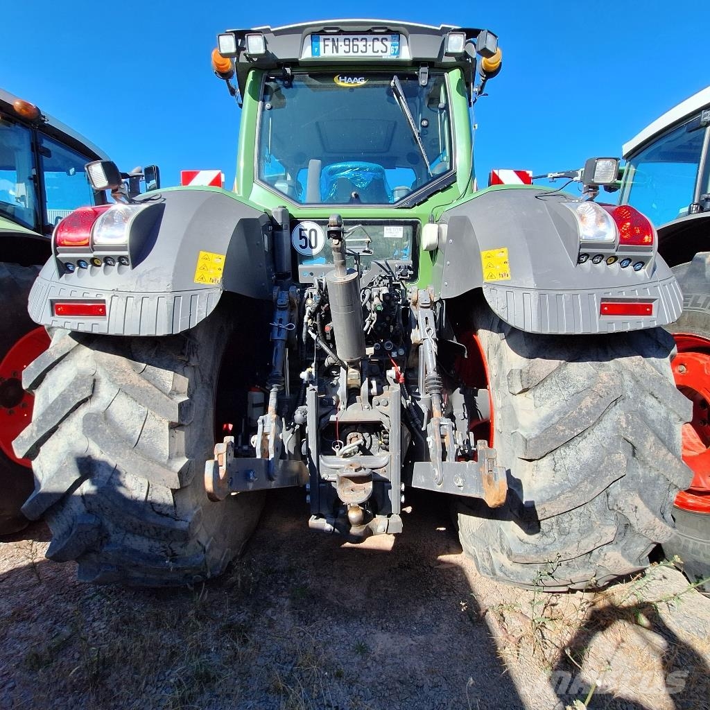 Fendt 824 VARIO PROFI Tractors