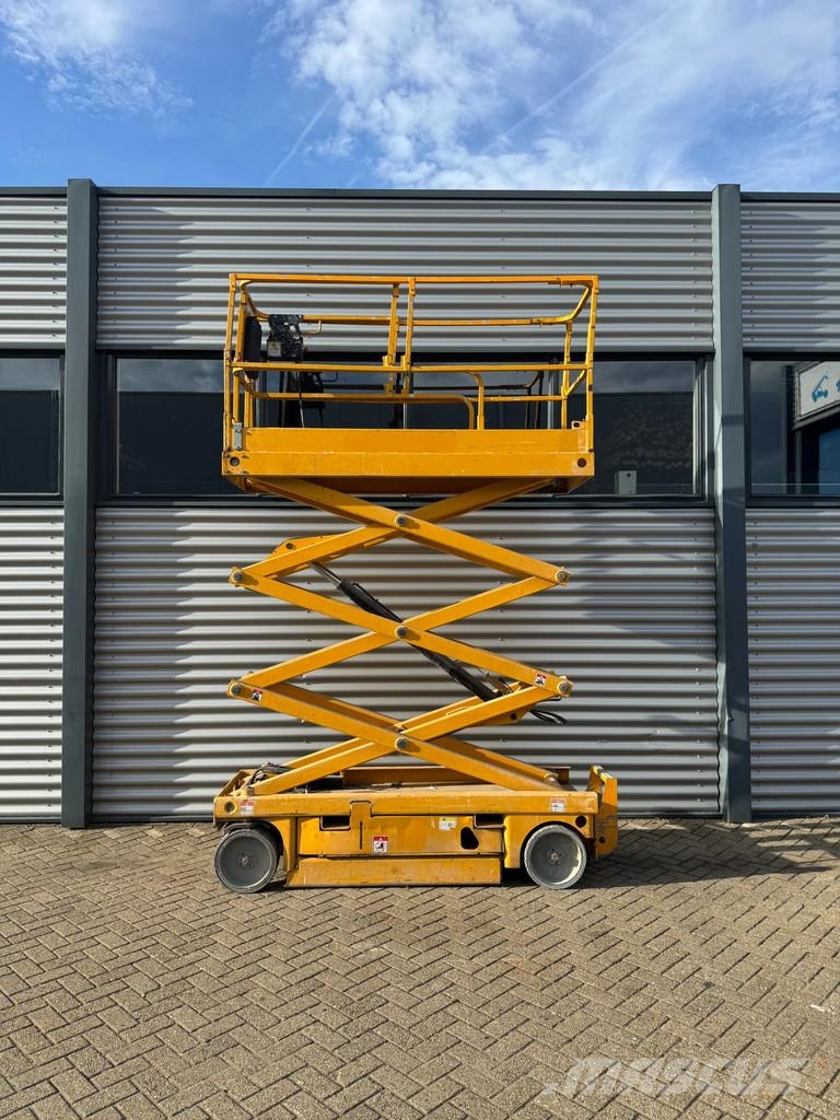Haulotte Compact 8 Hoogwerker Schaarhoogwerker Schaarlift ( Saxliftar