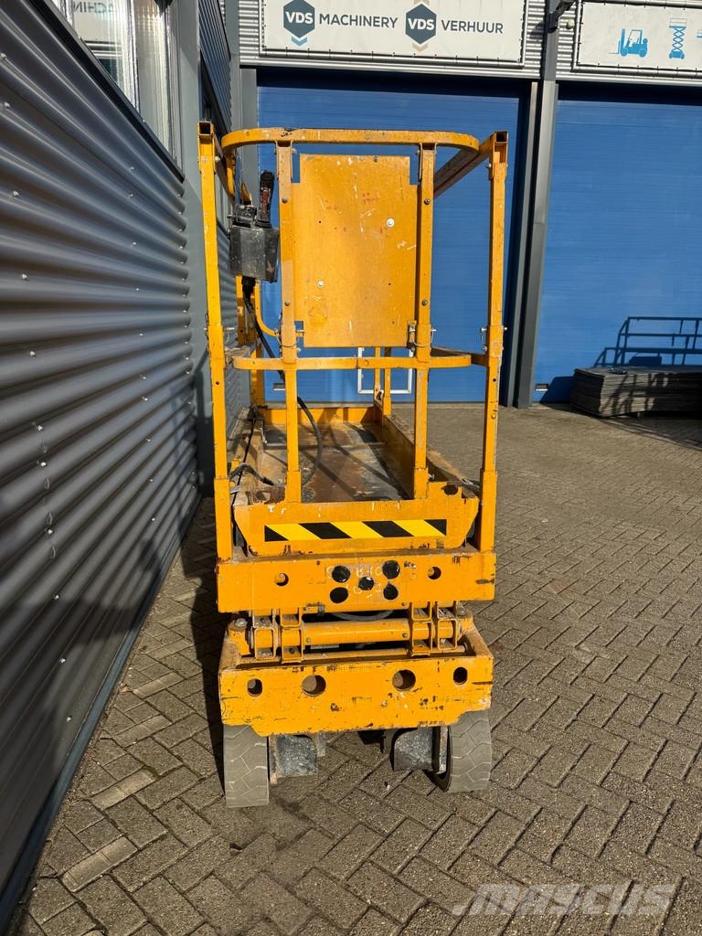 Haulotte Compact 8 Hoogwerker Schaarhoogwerker Schaarlift ( Saxliftar