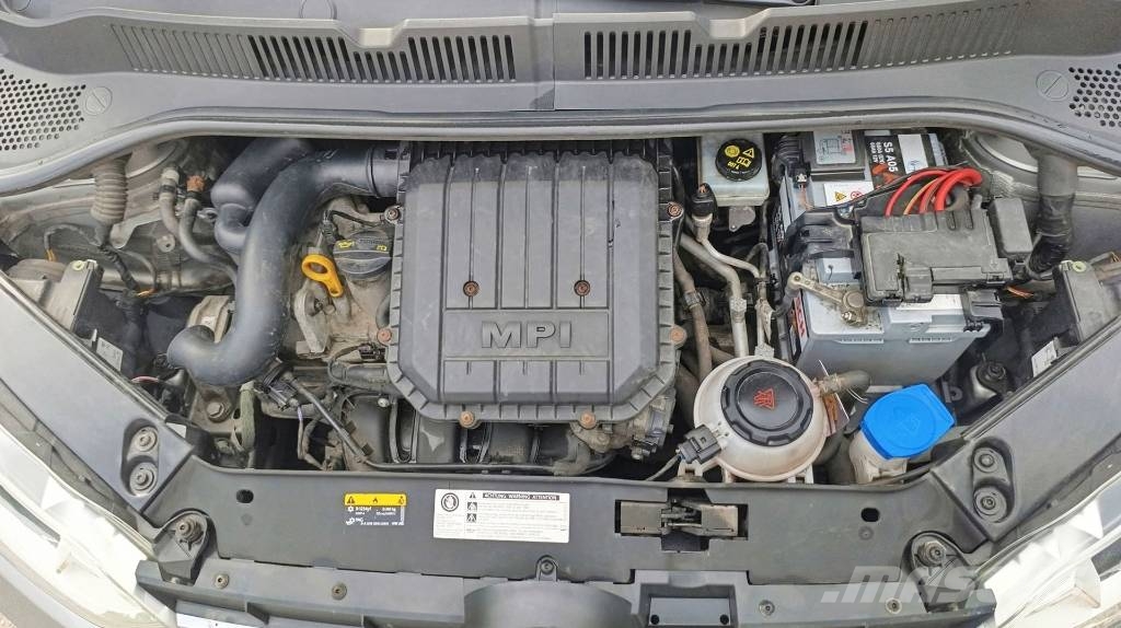 Volkswagen Club UPi 1.0, aus 1. Hand, Klima, PDC, HU neu Avtomobili