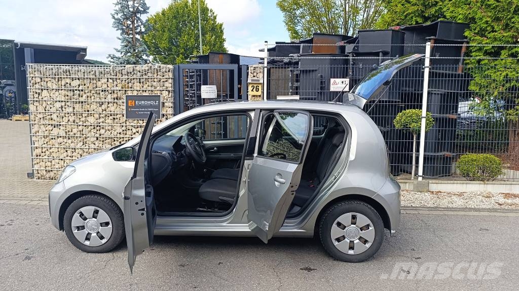 Volkswagen Club UPi 1.0, aus 1. Hand, Klima, PDC, HU neu Avtomobili