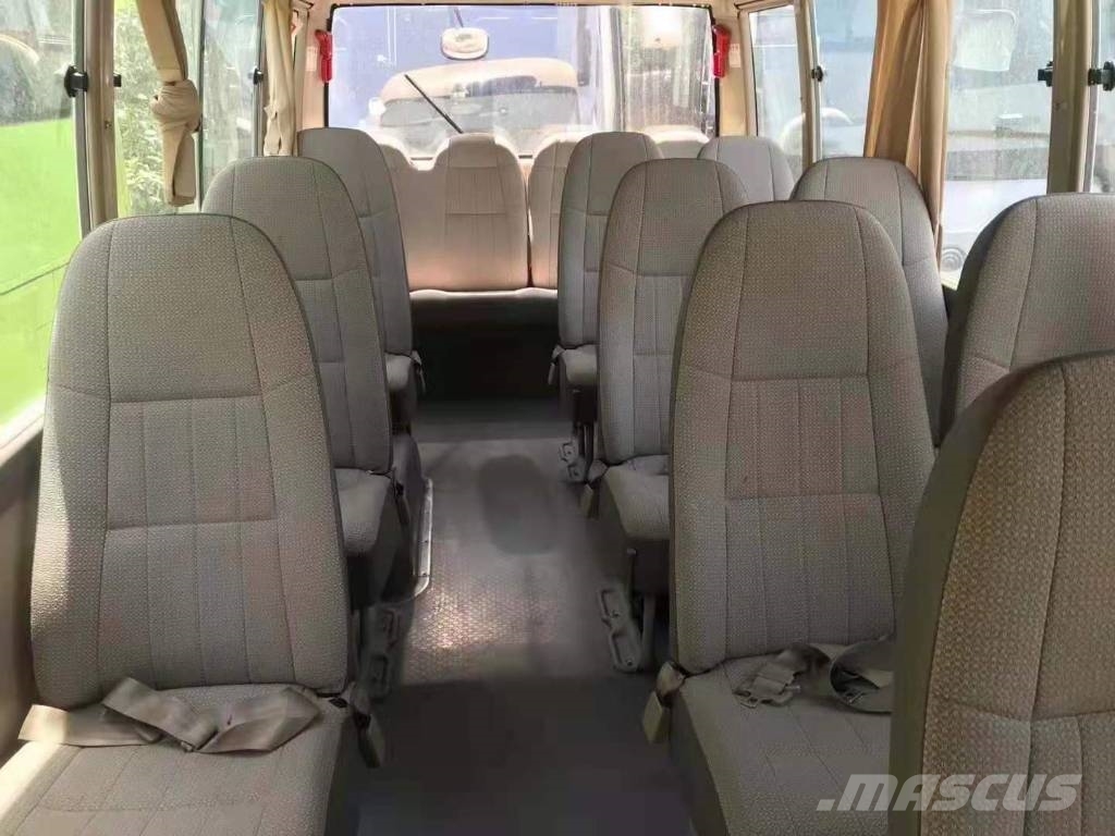 Toyota Coaster Bus 迷你巴士