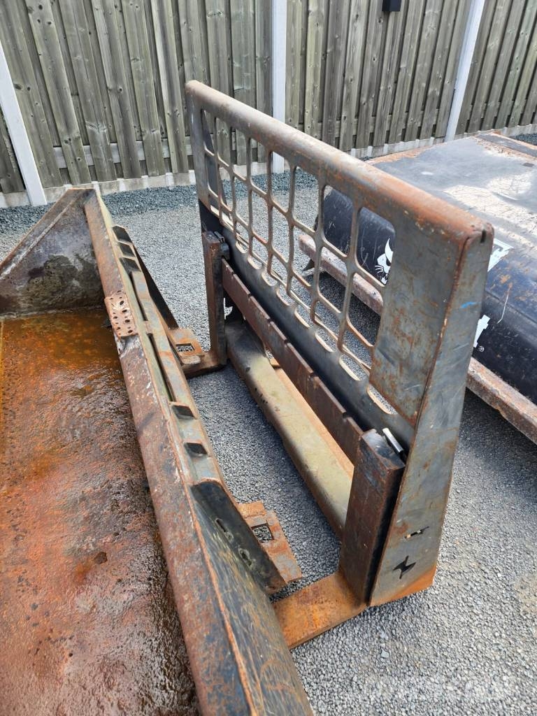 Bobcat S 130 Φορτωτάκια