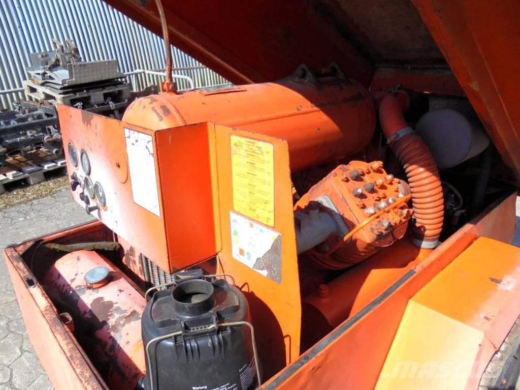 Demag SD 25 F Compressors