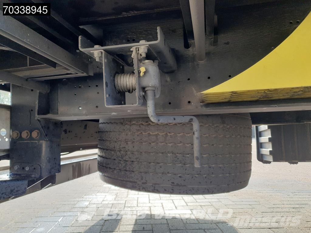 Krone SD Lift Axle MOT 08/27 Curtainsider semi-trailers