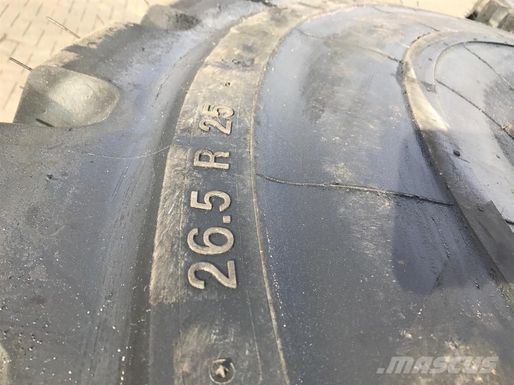  Banden/Reifen/Tires 26.5R25 XHA - Tyre/Reifen/Band Llantas