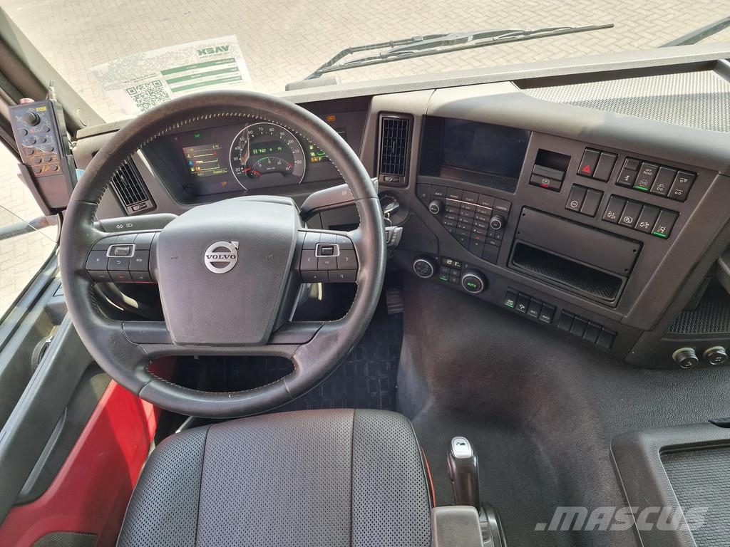 Volvo FMX 330 6x2*4 - Skiploader Laxo - Euro 6 - Steerin Camiones portacubetas