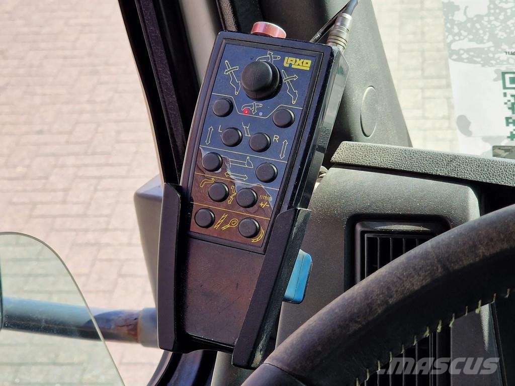 Volvo FMX 330 6x2*4 - Skiploader Laxo - Euro 6 - Steerin Camiones portacubetas