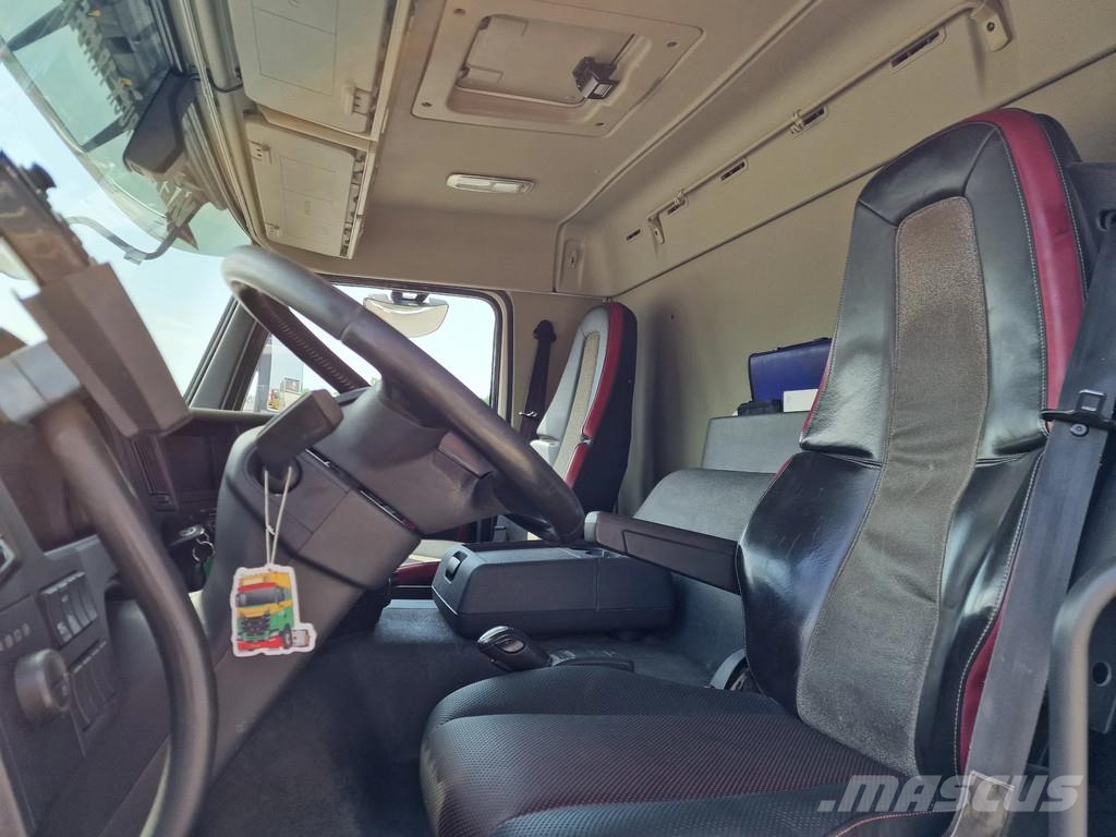 Volvo FMX 330 6x2*4 - Skiploader Laxo - Euro 6 - Steerin Camiones portacubetas