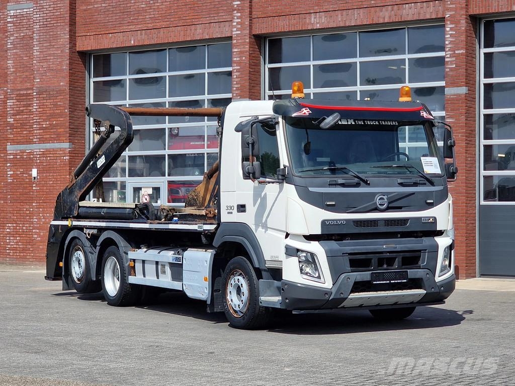 Volvo FMX 330 6x2*4 - Skiploader Laxo - Euro 6 - Steerin Camiones portacubetas