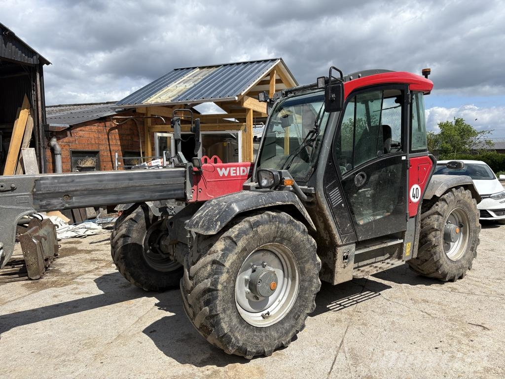 Weidemann T7035 農業用伸縮臂裝載機