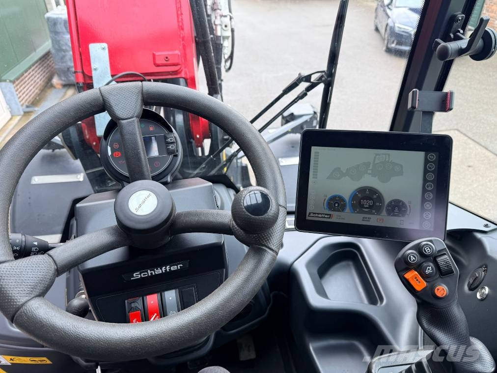 Schäffer 8620 T-3 Čelné nakladače a rýpadlá