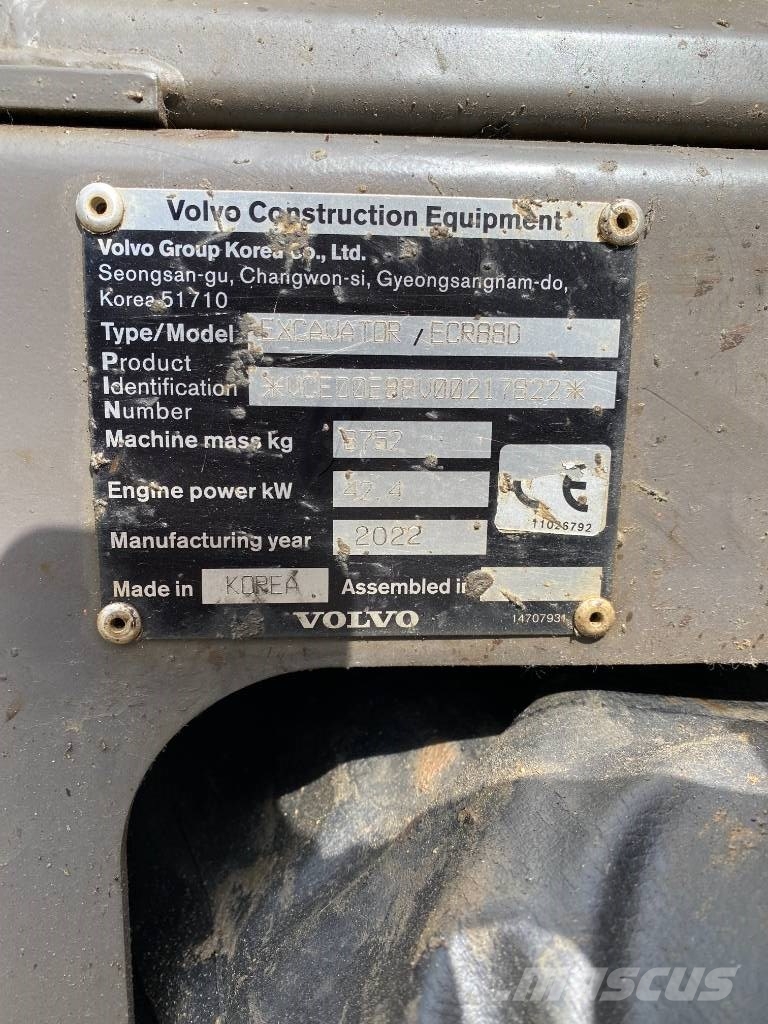 Volvo ECR88D / 1er Main Certificat CE endommagée Середні екскаватори 7т. - 12т.