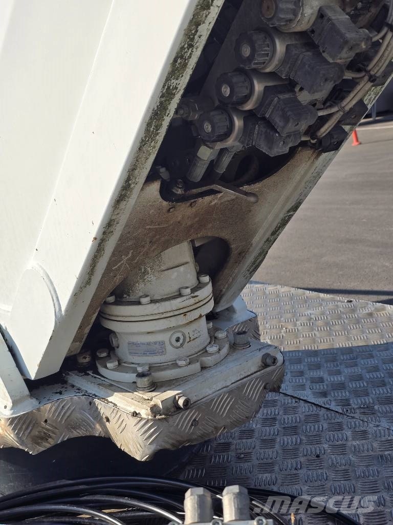 Iveco 35S 15 Plataformas aéreas montadas em caminhão