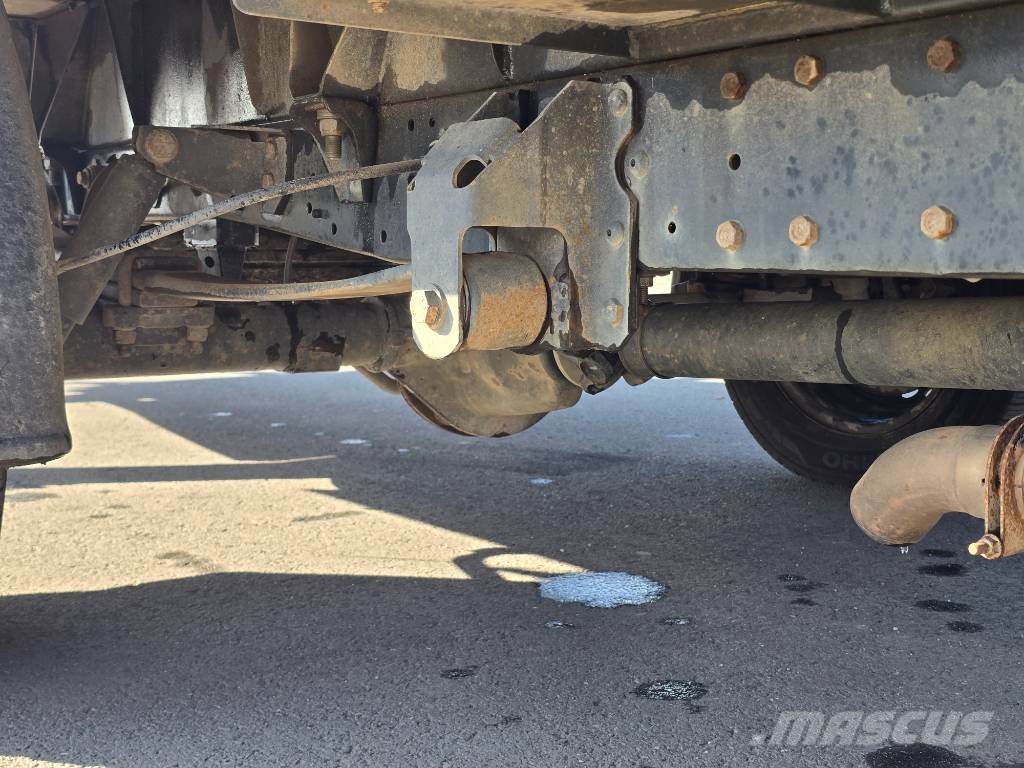 Iveco 35S 15 Plataformas aéreas montadas em caminhão