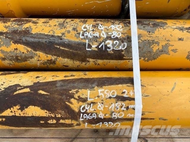 Liebherr l 580 HYDRAULIC CYLINDER USED COMPLET Hüdraulika