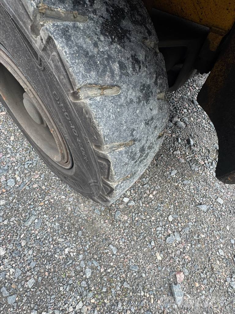 Hyundai 30 D Dieseltrukit