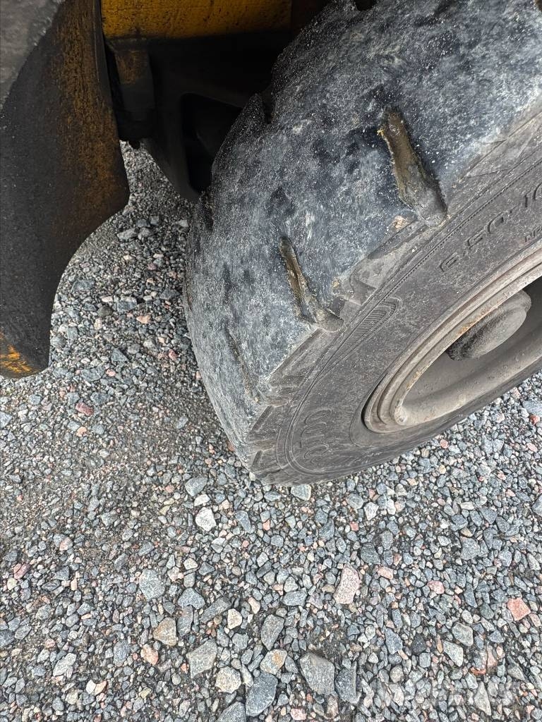 Hyundai 30 D Dieseltrukit