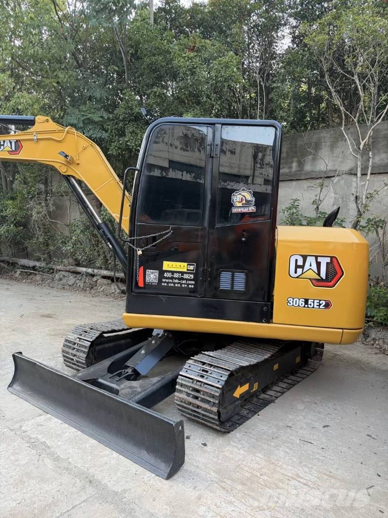 CAT 306.5E 3000 units excavators in stock 소형 굴삭기 7톤 미만