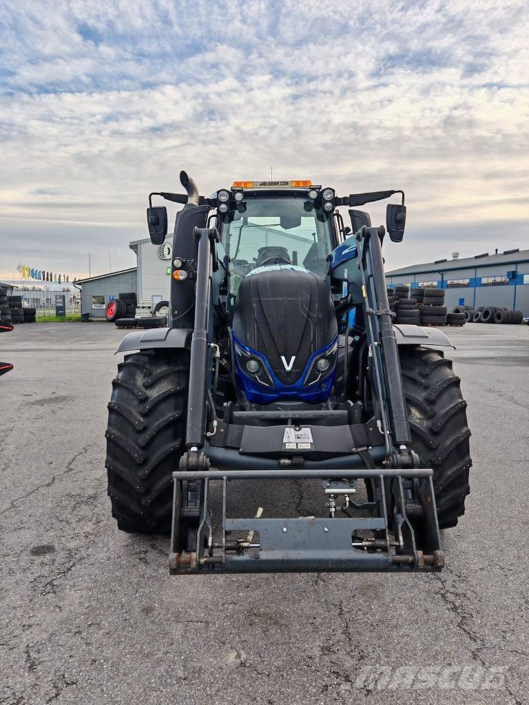 Valtra T 144 Active MYYTY Traktoren