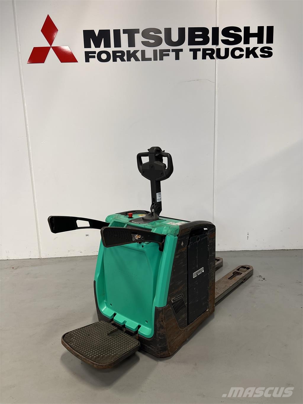 Mitsubishi PBV20N3 Platform trucks