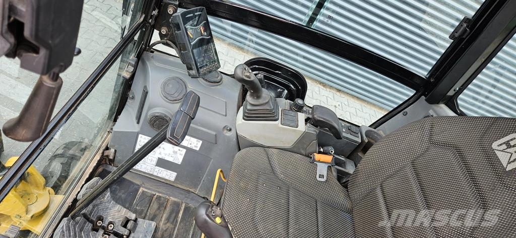 CAT 302CR حفارات صغيرة أقل من 7 طن (حفارات صغيرة)