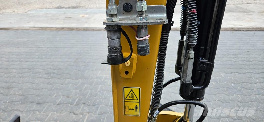 CAT 302CR حفارات صغيرة أقل من 7 طن (حفارات صغيرة)