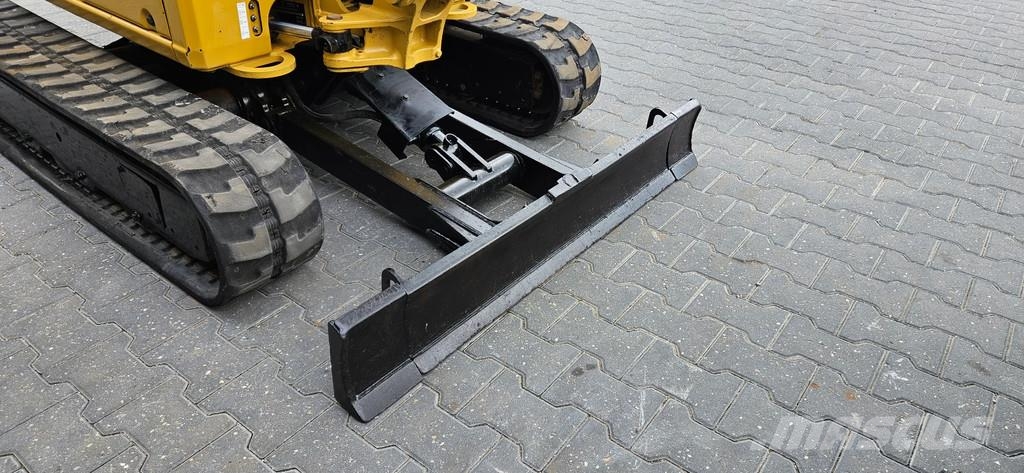 CAT 302CR حفارات صغيرة أقل من 7 طن (حفارات صغيرة)