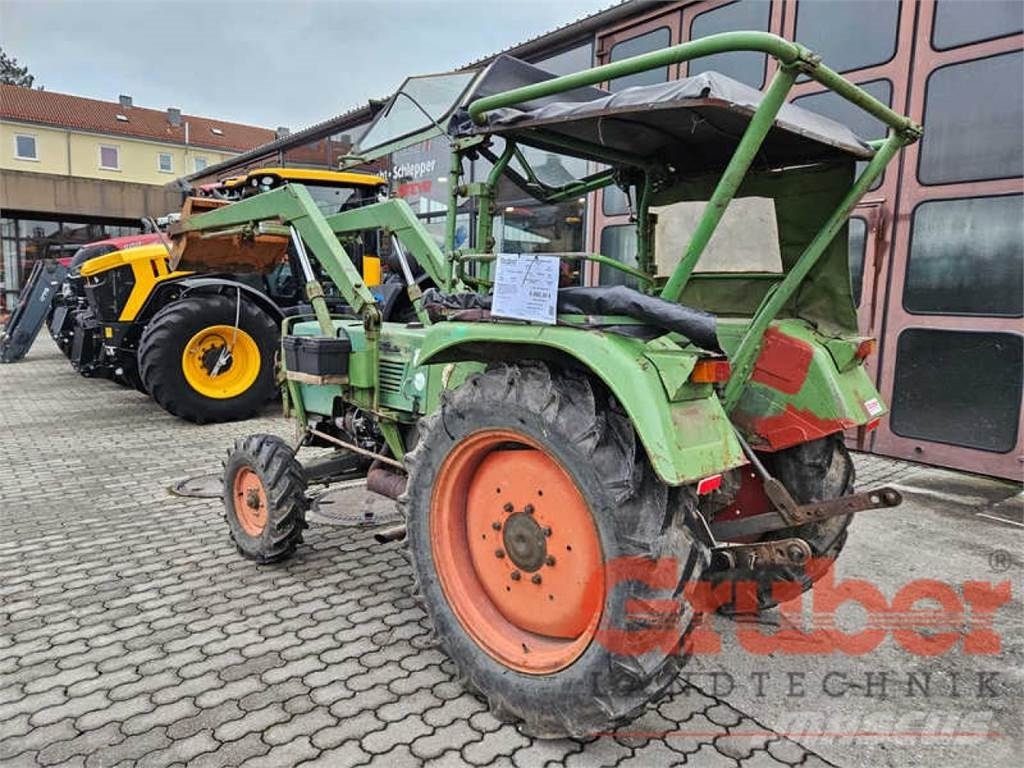Fendt Farmer 3 S الجرارات