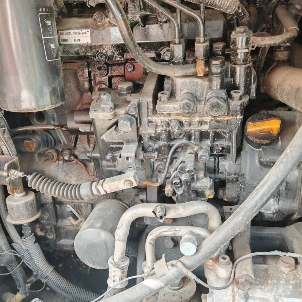 Hitachi ZX 65 U Mini kotrók < 7t