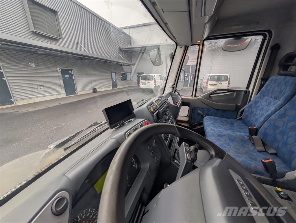 Iveco 75 E 14 Camiones grúa