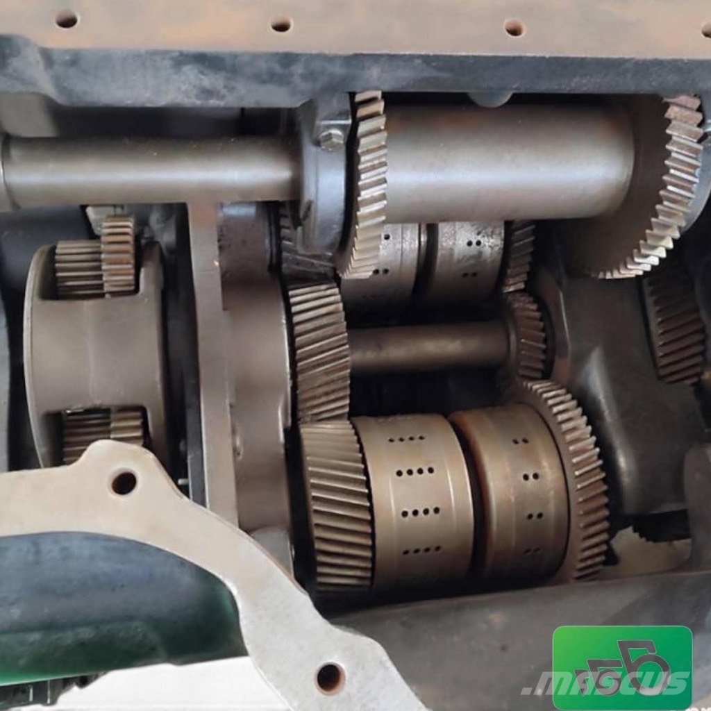 Case IH MAGNUM 370 transmission أجهزة نقل
