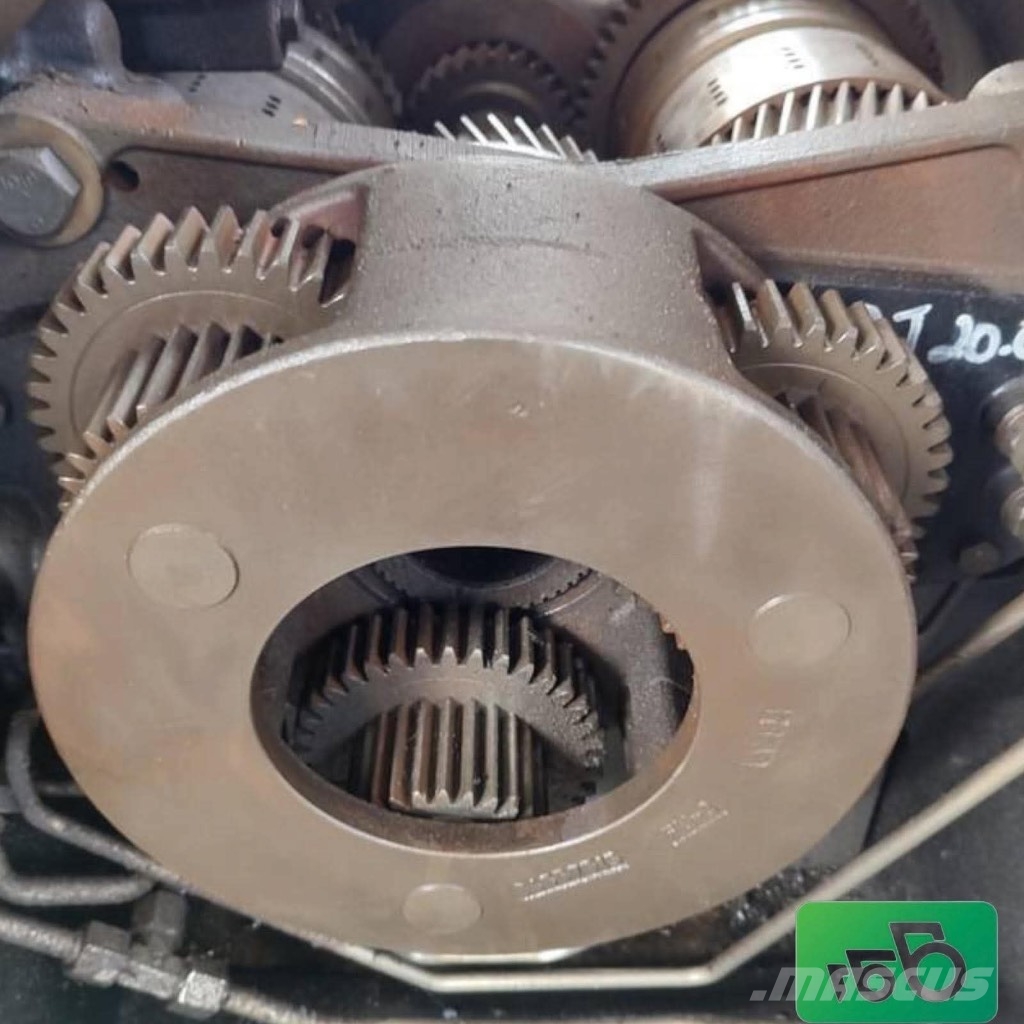 CASE MAGNUM 370 transmission Transmisiones