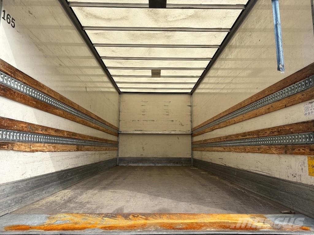 Iveco Eurocargo 120E21 + LOADLIFT 2200 KG + 12 T + EURO Bakwagens met gesloten opbouw