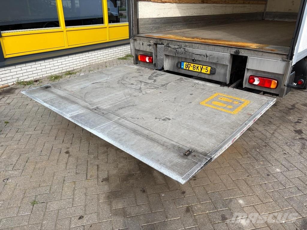Iveco Eurocargo 120E21 + LOADLIFT 2200 KG + 12 T + EURO Bakwagens met gesloten opbouw