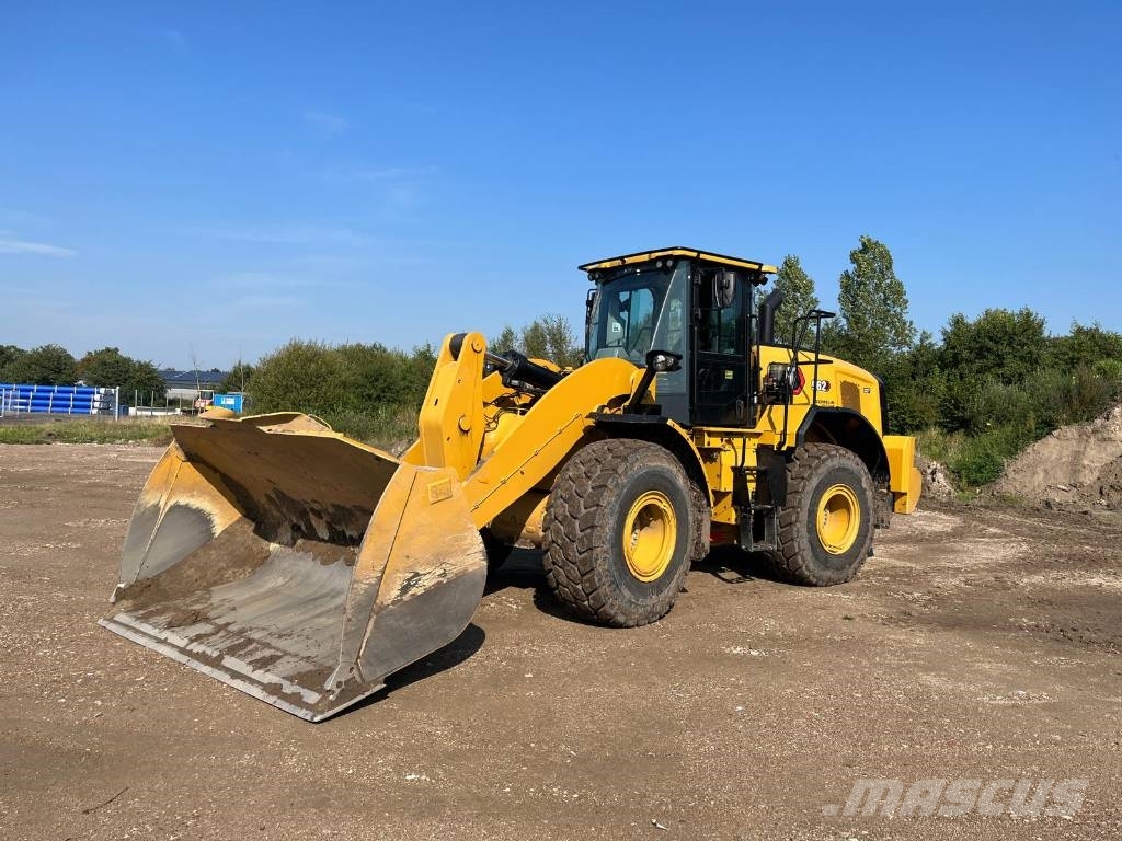 CAT 962 لوادر بعجل