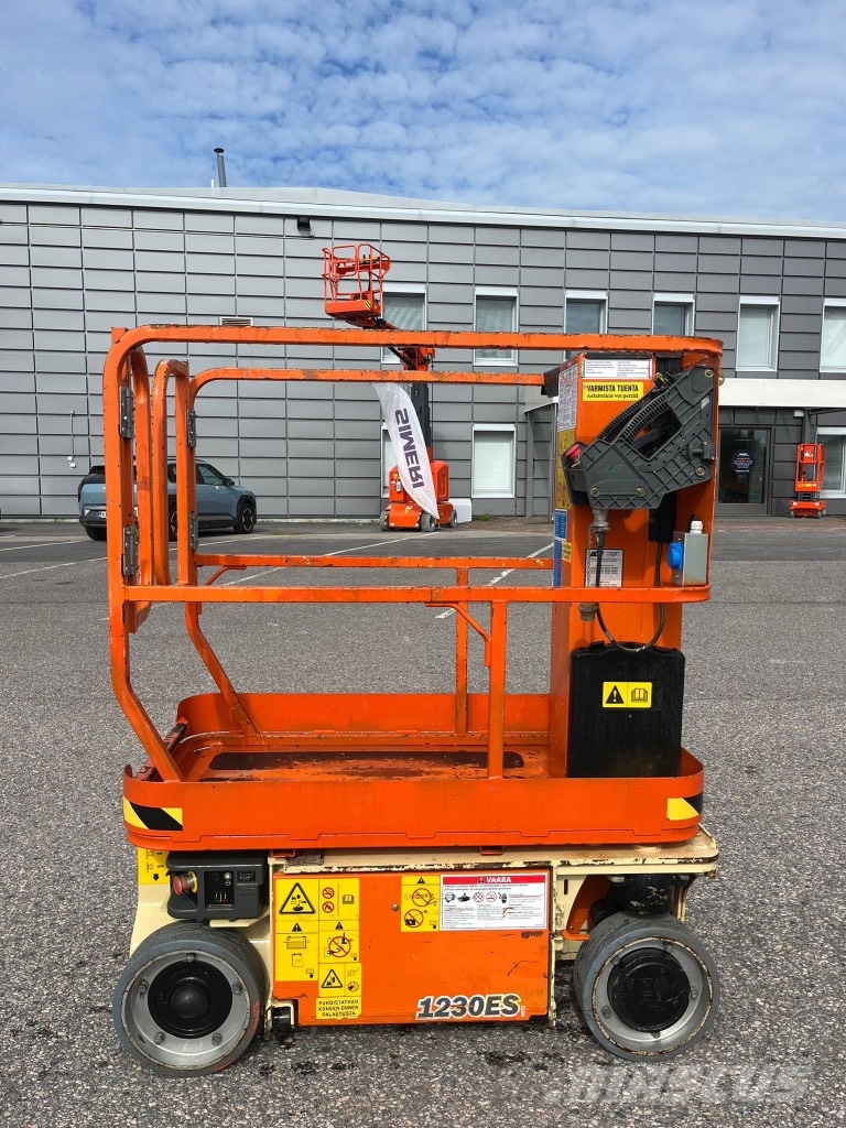 JLG 1230 ES Schaarhoogwerkers