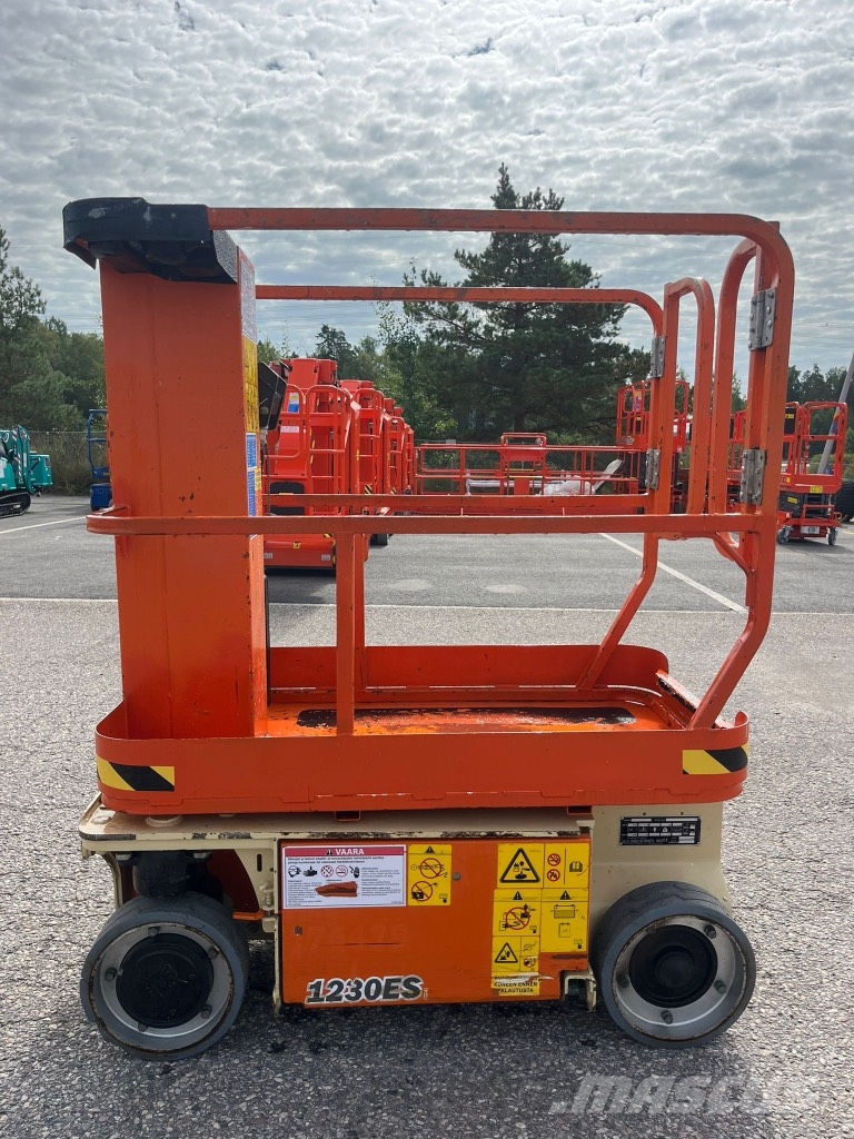 JLG 1230 ES Schaarhoogwerkers