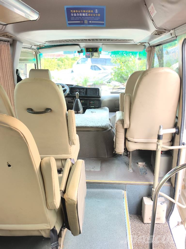 Toyota Coaster Bus Mikroautobusai