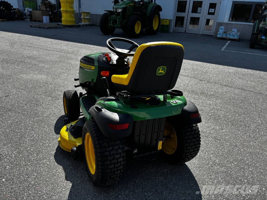 John Deere X 165 Päältäajettavat ruohonleikkurit